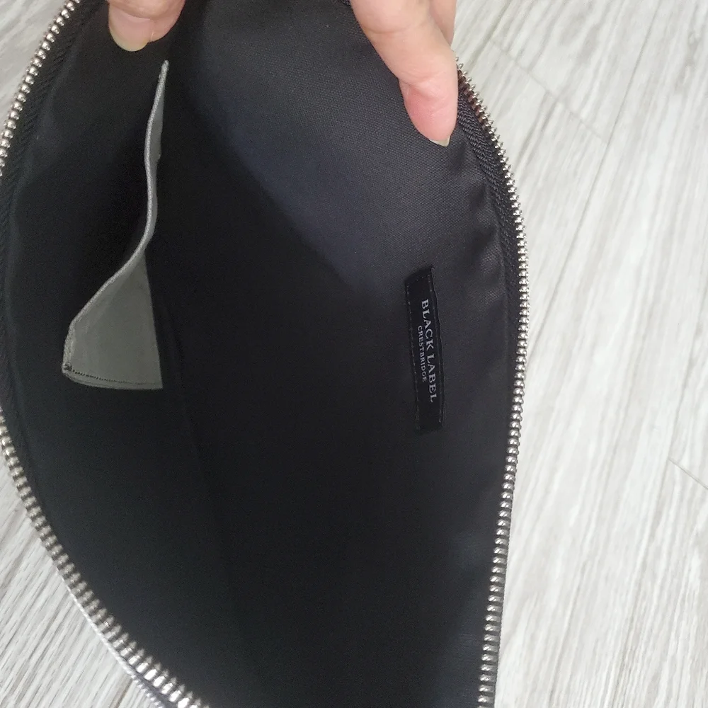 Pouch - Picture 4 of 8